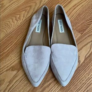8.5 Steve Madden flats